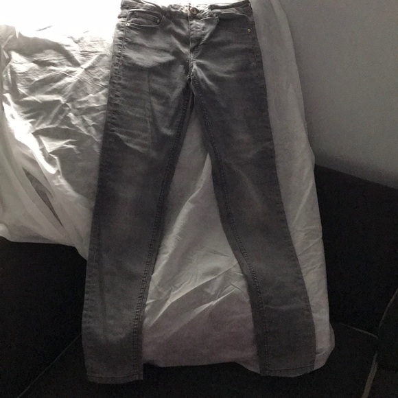 H&M- Gray Jeans - Picture 1 of 3